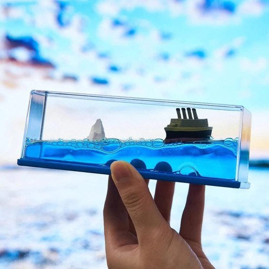 Titanic Decorative Liquid Wave Cruise Ship